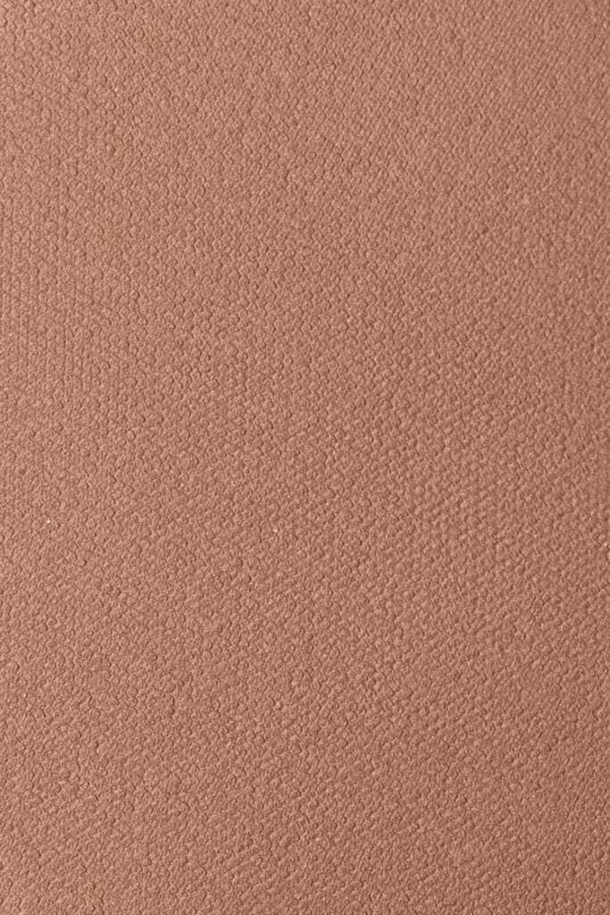 IMMERSIVE BRONZER 03 Medium Warm Brown Satin Finish - Imagen 3