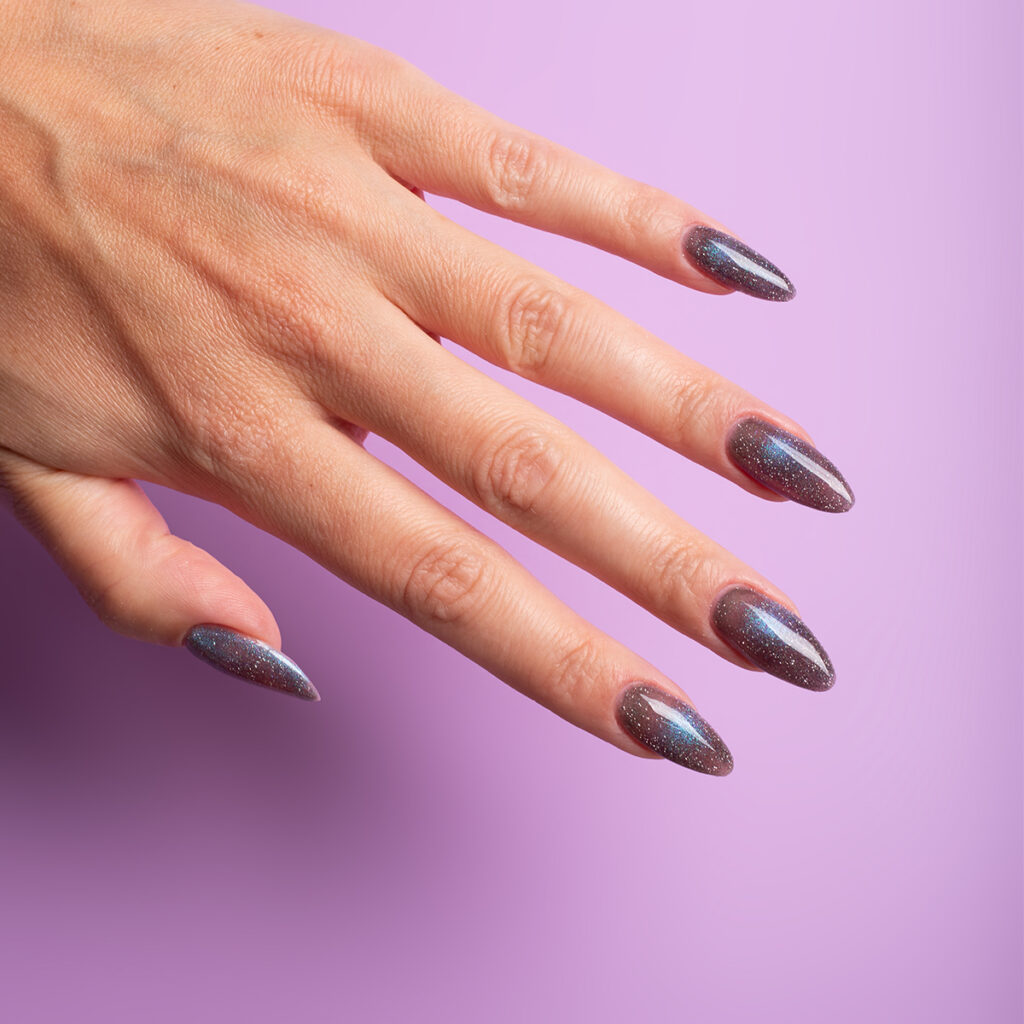 SEMILAC 828 Grey Holo 7 ml - Imagen 2